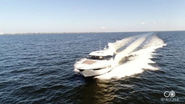 2018 Prestige 46
