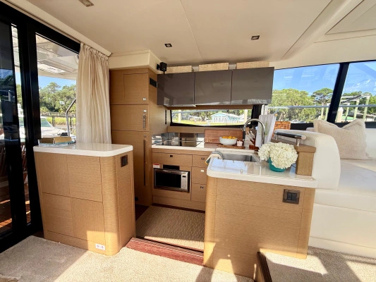 2017 Prestige 56