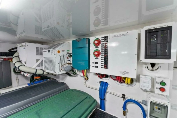 2021 Viking 54
