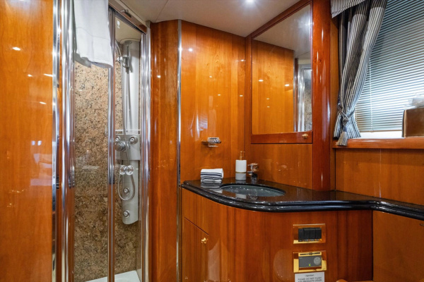 VANGUARD 82ft Sunseeker Yacht For Sale