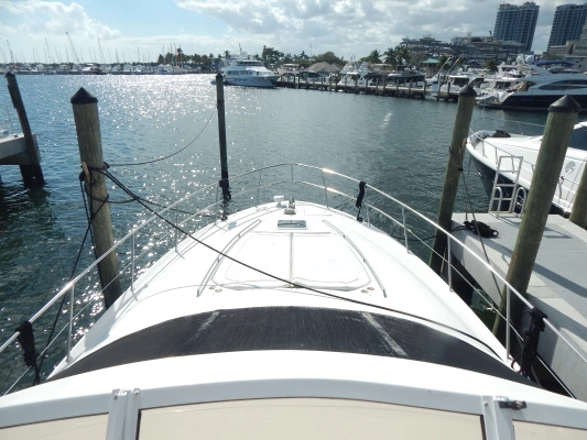 Sea Ray Sedan Bridge Yacht For Sale