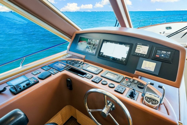 Relentless 83ft Ocean Alexander Yacht For Sale