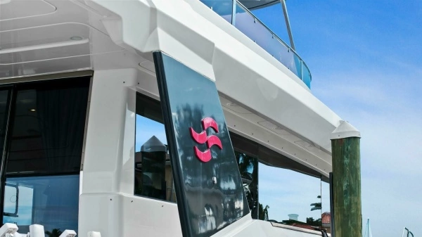 2021 Sirena 64