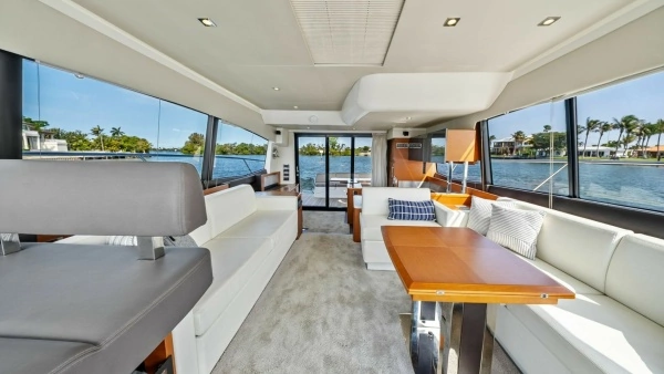 2015 Prestige 55