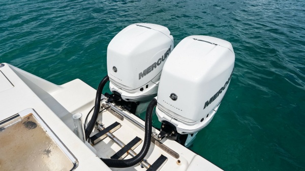 Reel Tension 32ft SeaVee Yacht For Sale