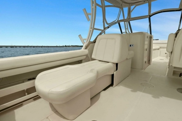 2016 Grady-White 28