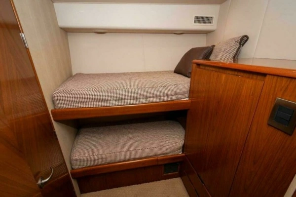 2012 Viking 76