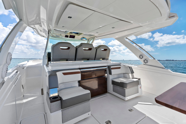 WESTWAY II 38ft Tiara Yachts Yacht For Sale