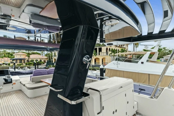2021 Sirena 64