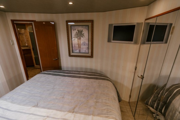 SPECTACULAR BID 56ft Viking Yacht For Sale
