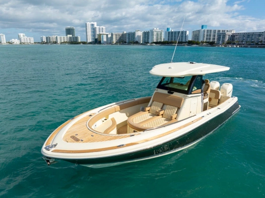 2022 Chris-Craft 30