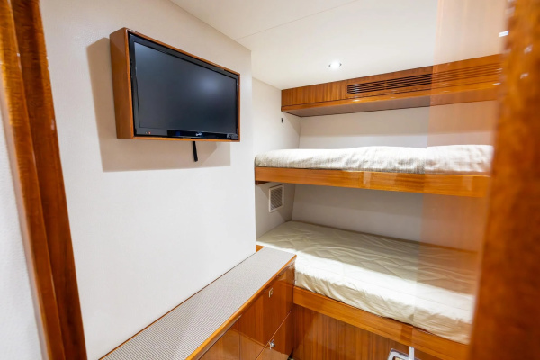 70ft Hatteras Yacht For Sale