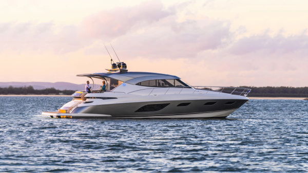 6000 SPORT YACHT 60ft Riviera Yacht For Sale
