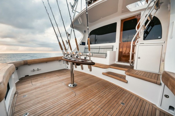 Ziggy 59ft Hatteras Yacht For Sale