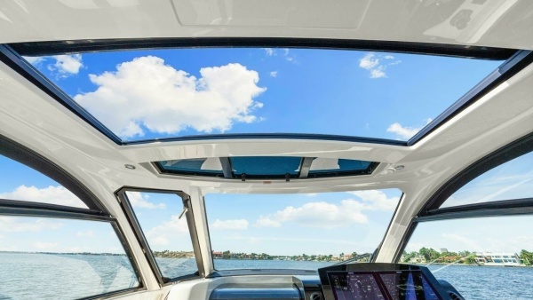 Golden Ticket 37ft Sea Ray Yacht For Sale