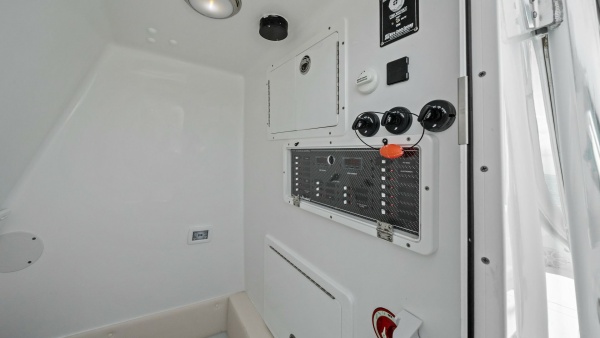 On The Hunt 35ft Sea Hunter Yacht For Sale