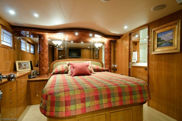 Momentum III 58ft Ocean Alexander Yacht For Sale