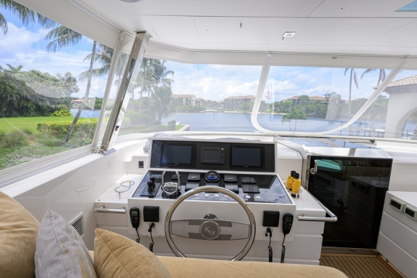 Midnight Moon 85ft Horizon Yacht For Sale