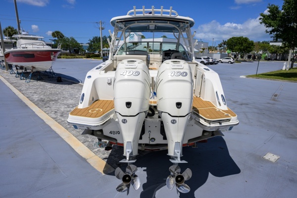 Boston Whaler 32 - Veronica