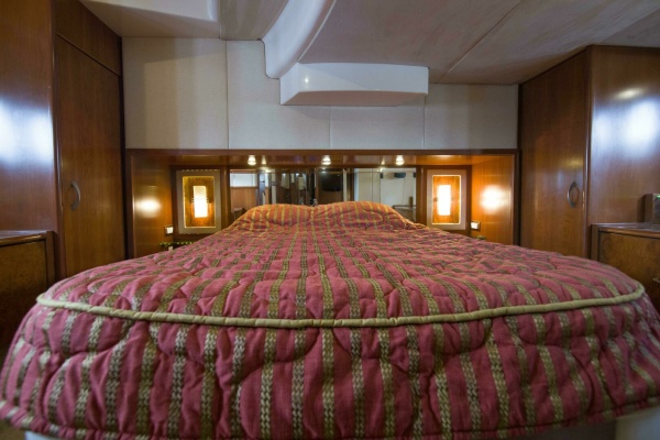 IMMERSED 52ft Silverton Yacht For Sale