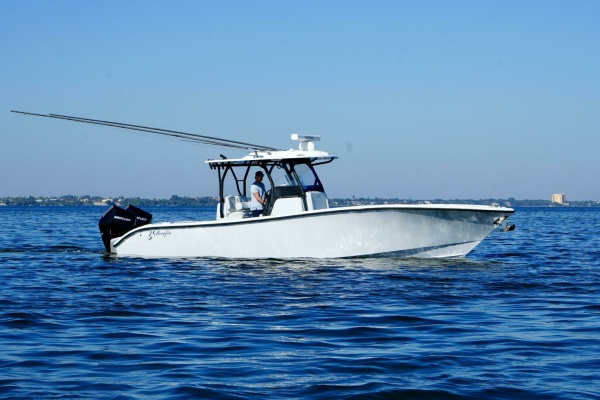 Luhn 32 32ft Yellowfin Yacht For Sale