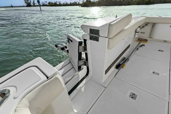 2013 Tiara Yachts 39