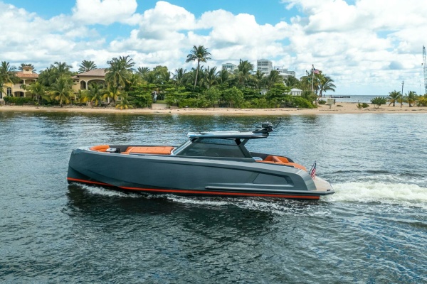PHARMASEA 45ft Vanquish Yachts Yacht For Sale