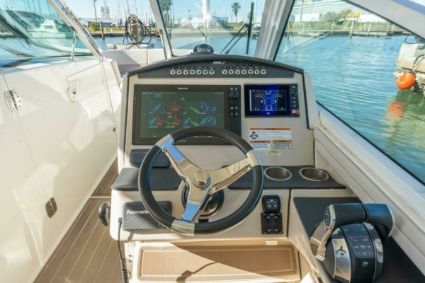 Sutra 32ft Boston Whaler Yacht For Sale