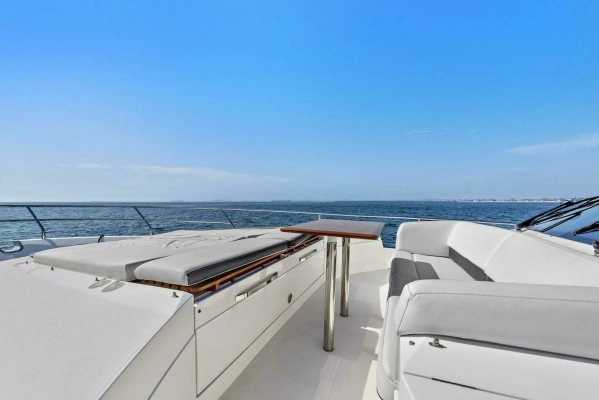 2015 Princess 72