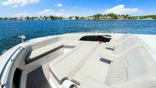 Golden Ticket 37ft Sea Ray Yacht For Sale