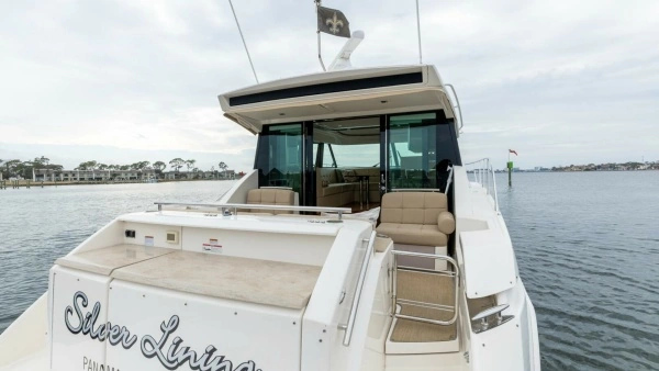 2015 Tiara Yachts 44