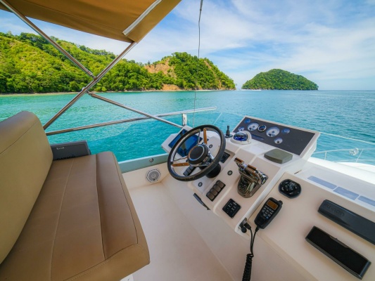 YOLO 50ft Fairline Yacht For Sale