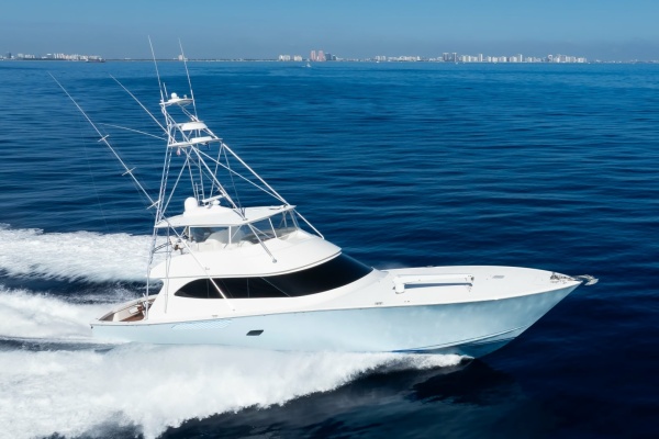 2010 Viking 82 Convertible