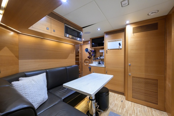 Midnight Moon 85ft Horizon Yacht For Sale