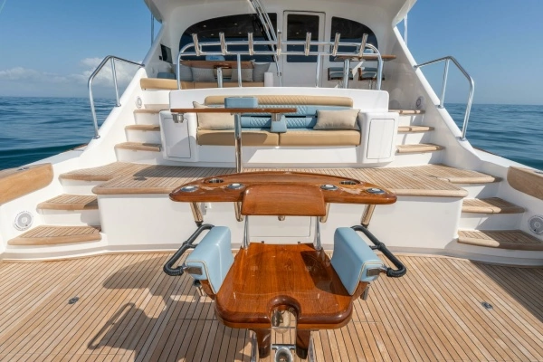 2025 Viking 90
