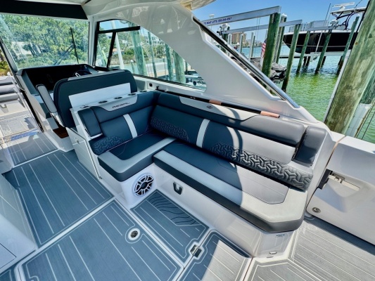 36ft Regal Yacht For Sale