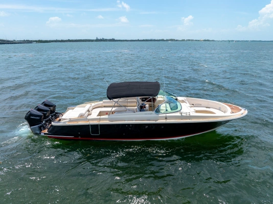 2023 Chris-Craft 35