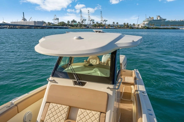 2022 Chris-Craft 30
