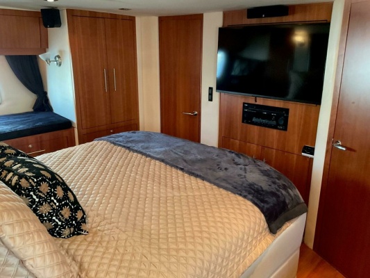 Navygator 52ft Regal Yacht For Sale