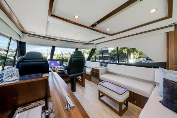 2023 Riviera 64