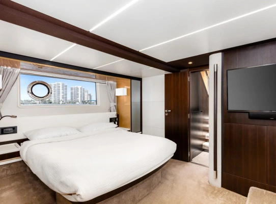 Azimut 66 Fly Yacht For Sale