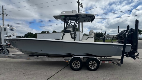 Galati Yacht Sales Trade 27ft SeaVee Yacht For Sale