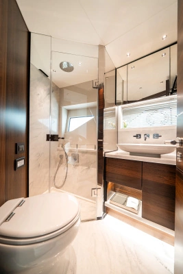 2022 Sunseeker 65