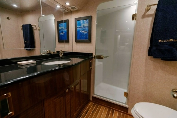 2006 Viking 74