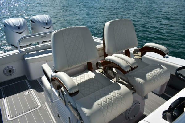 FULL CIRCLE 32ft Jupiter Yacht For Sale