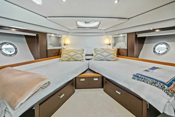 2016 Tiara Yachts 50