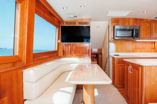 2002 Hatteras 50