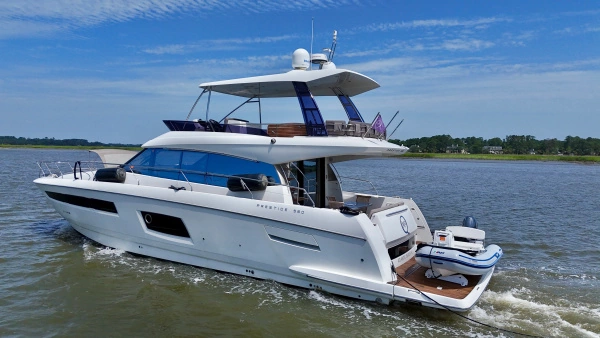 2017 Prestige 56
