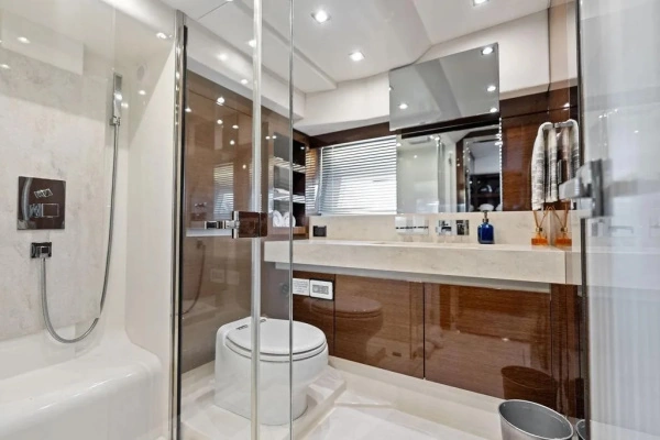 2018 Prestige 68