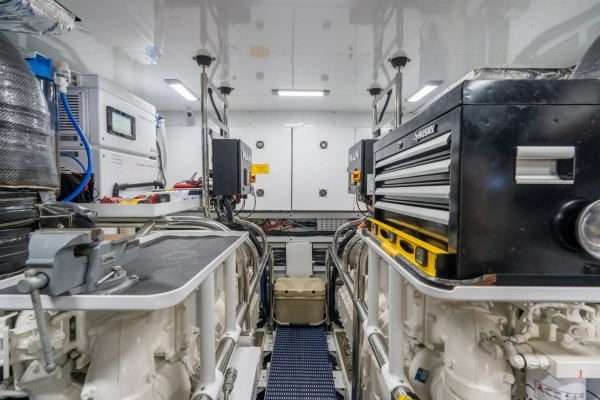 Princess X80 Yacht For Sale